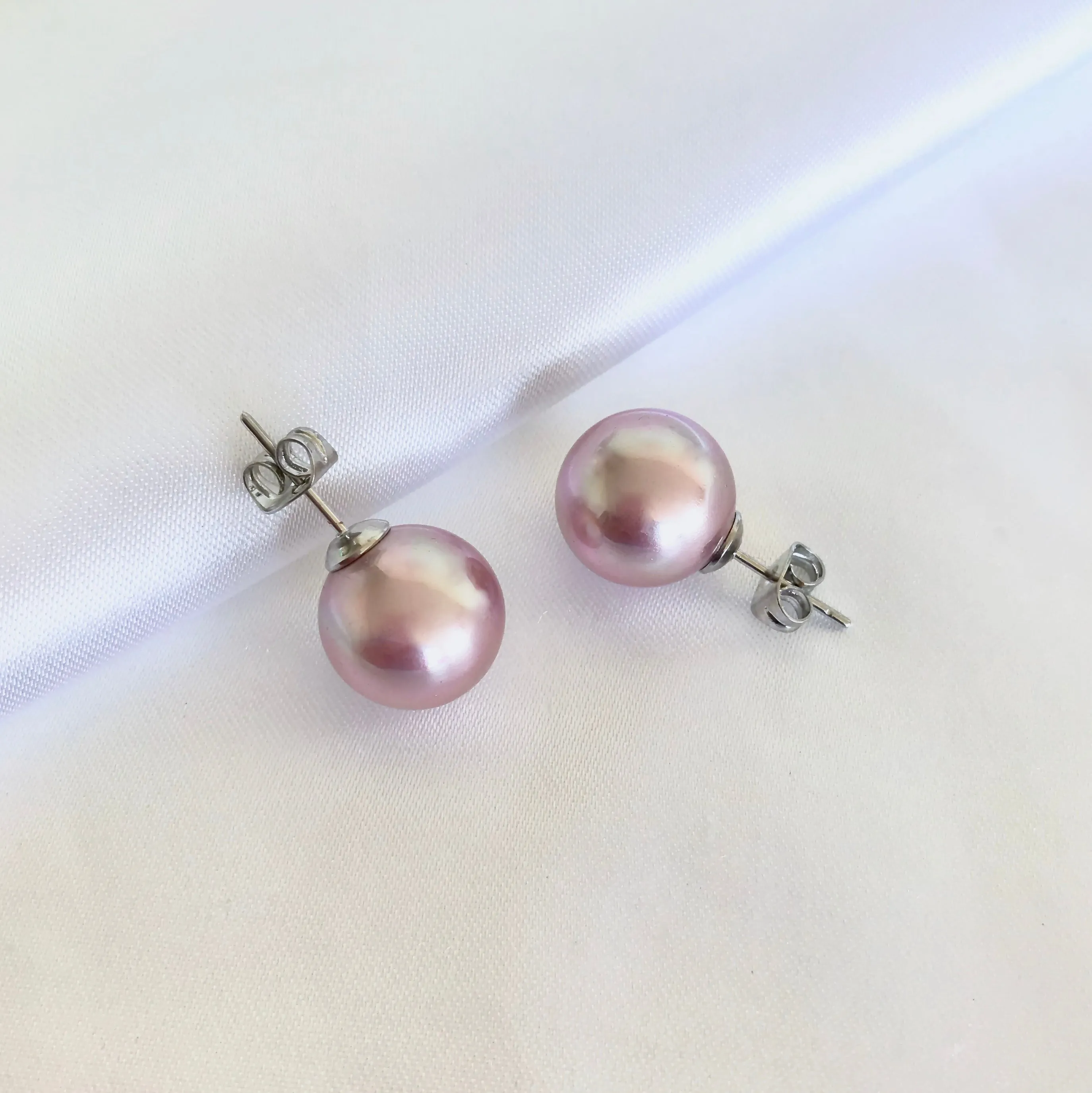 10mm Mother of Pearl Stud Earrings