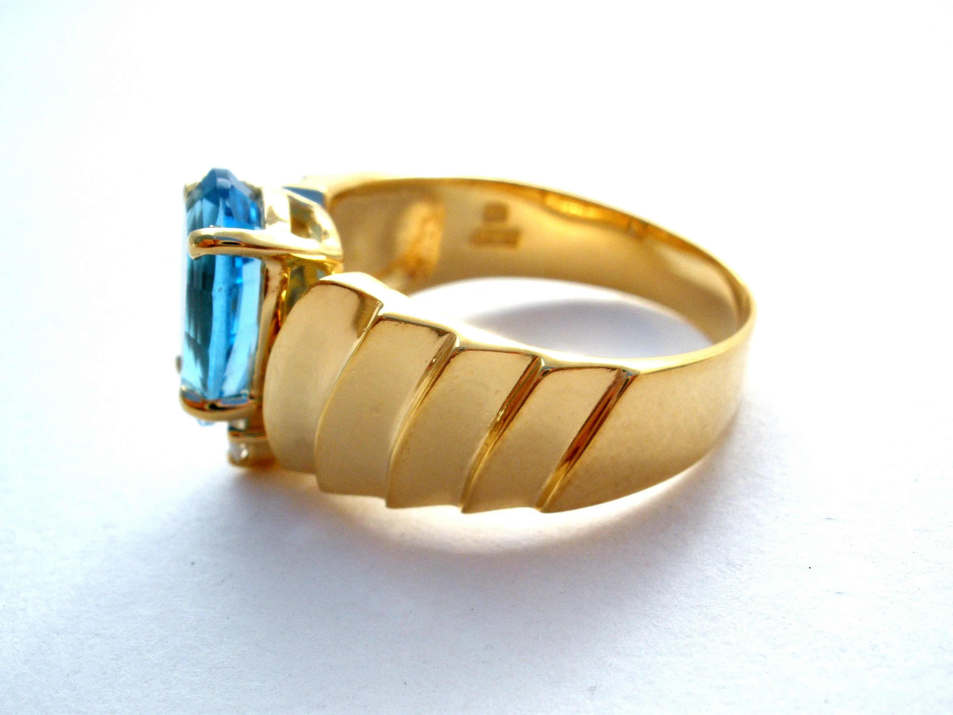 14K Plumb Gold Blue Topaz & Diamond Ring