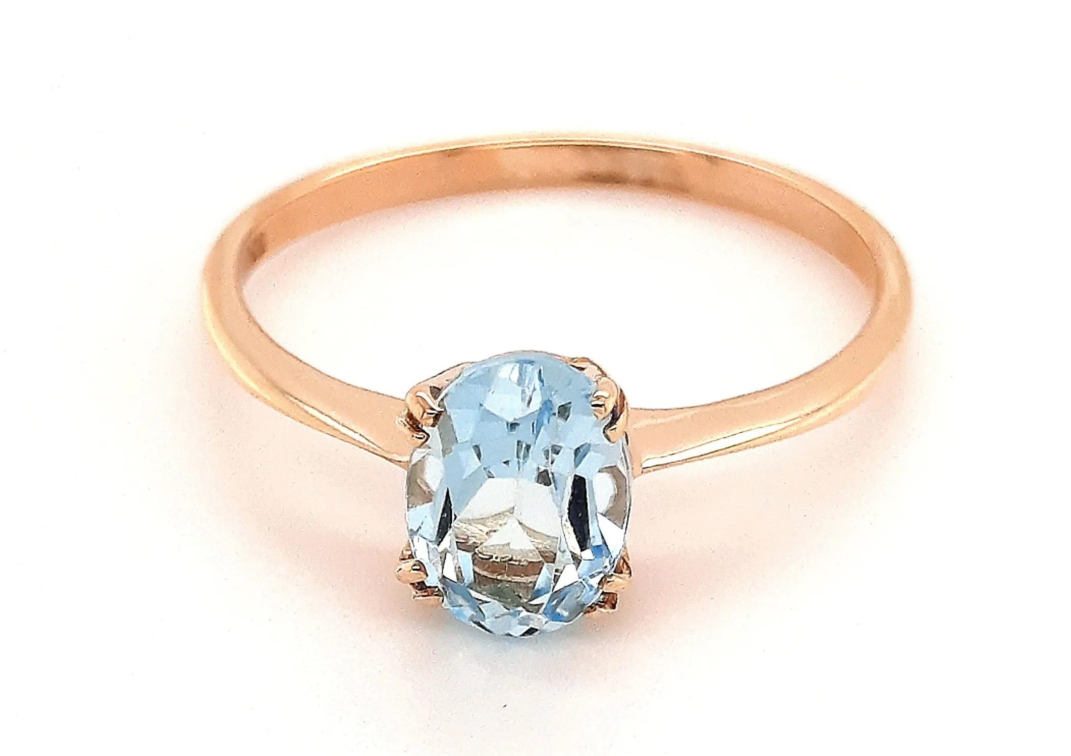 9ct Yellow Gold Topaz Solitaire Ring