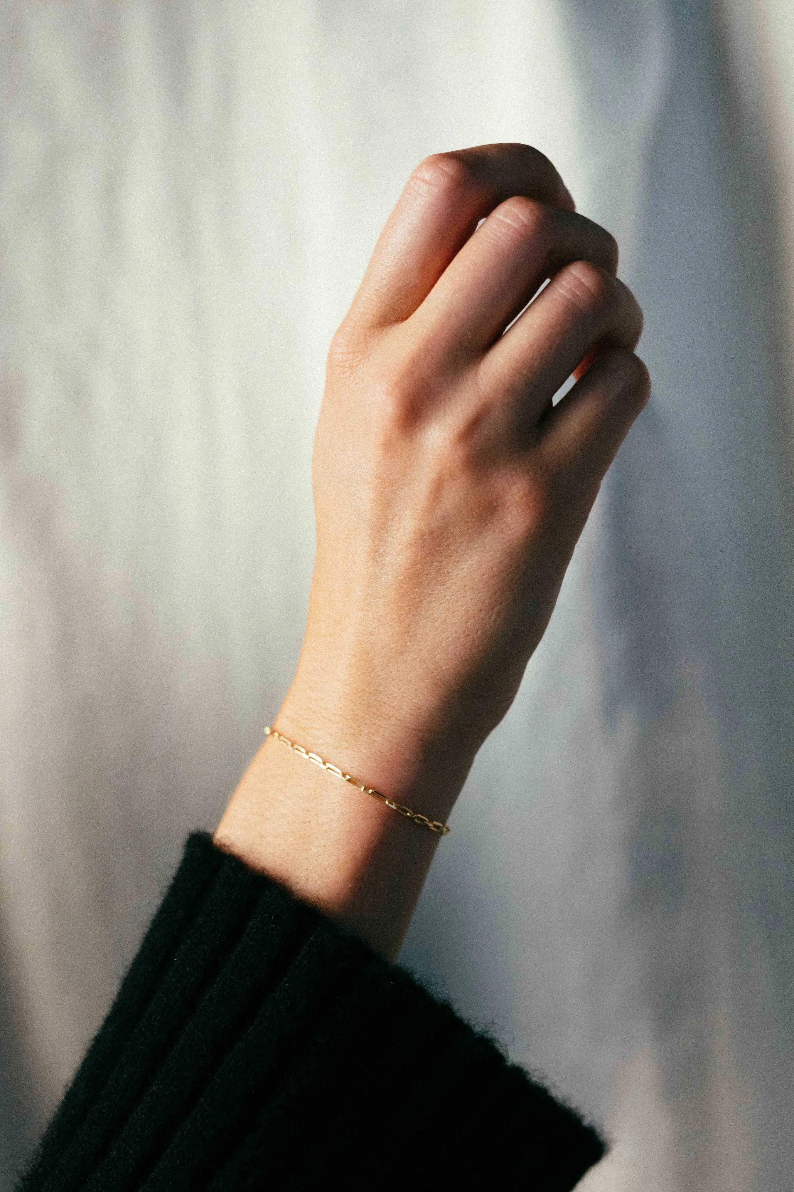 9kt Gold Fine Paperclip Chain Bracelet