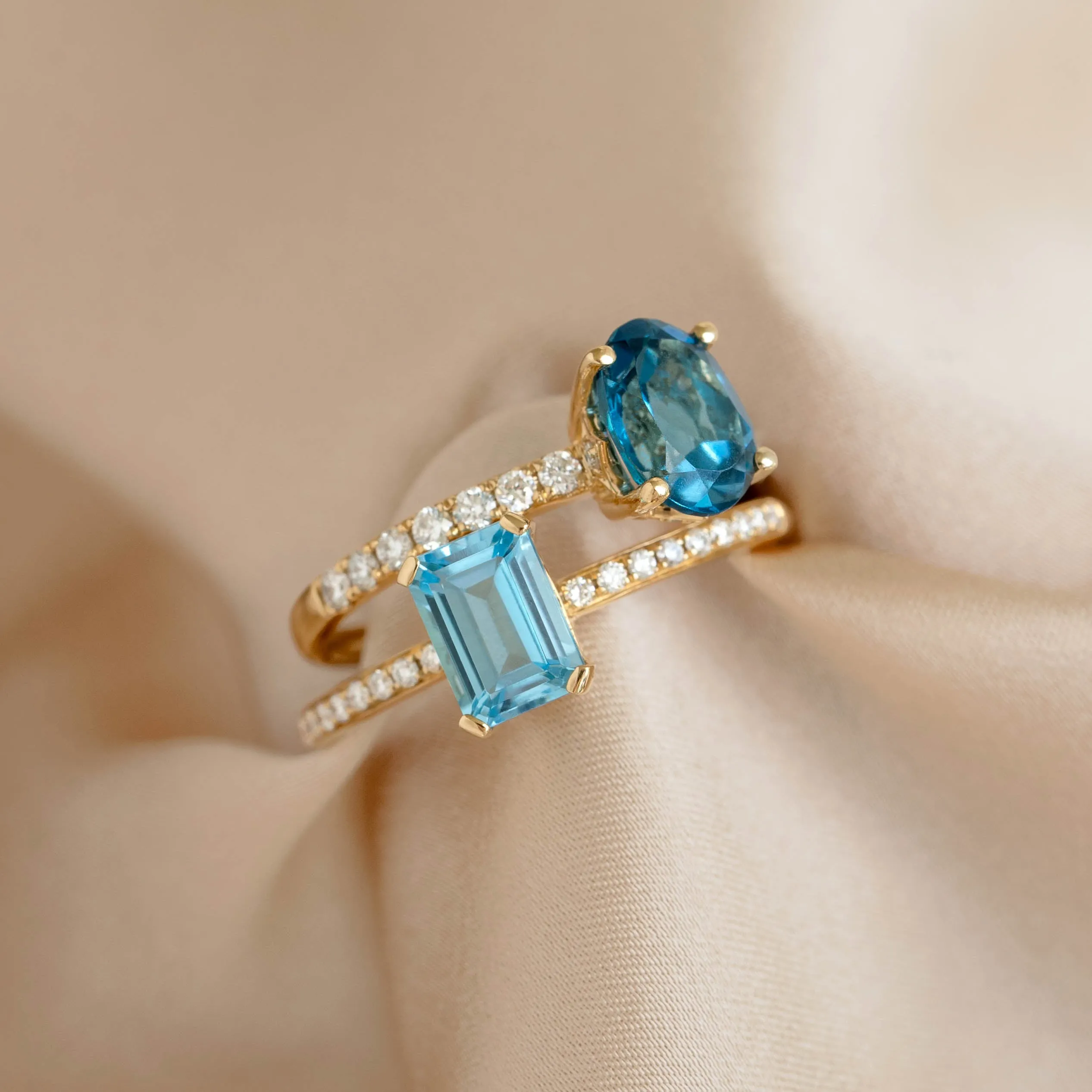 Baguette Swiss Blue Topaz and Diamond Ring 14k Gold - Safiya