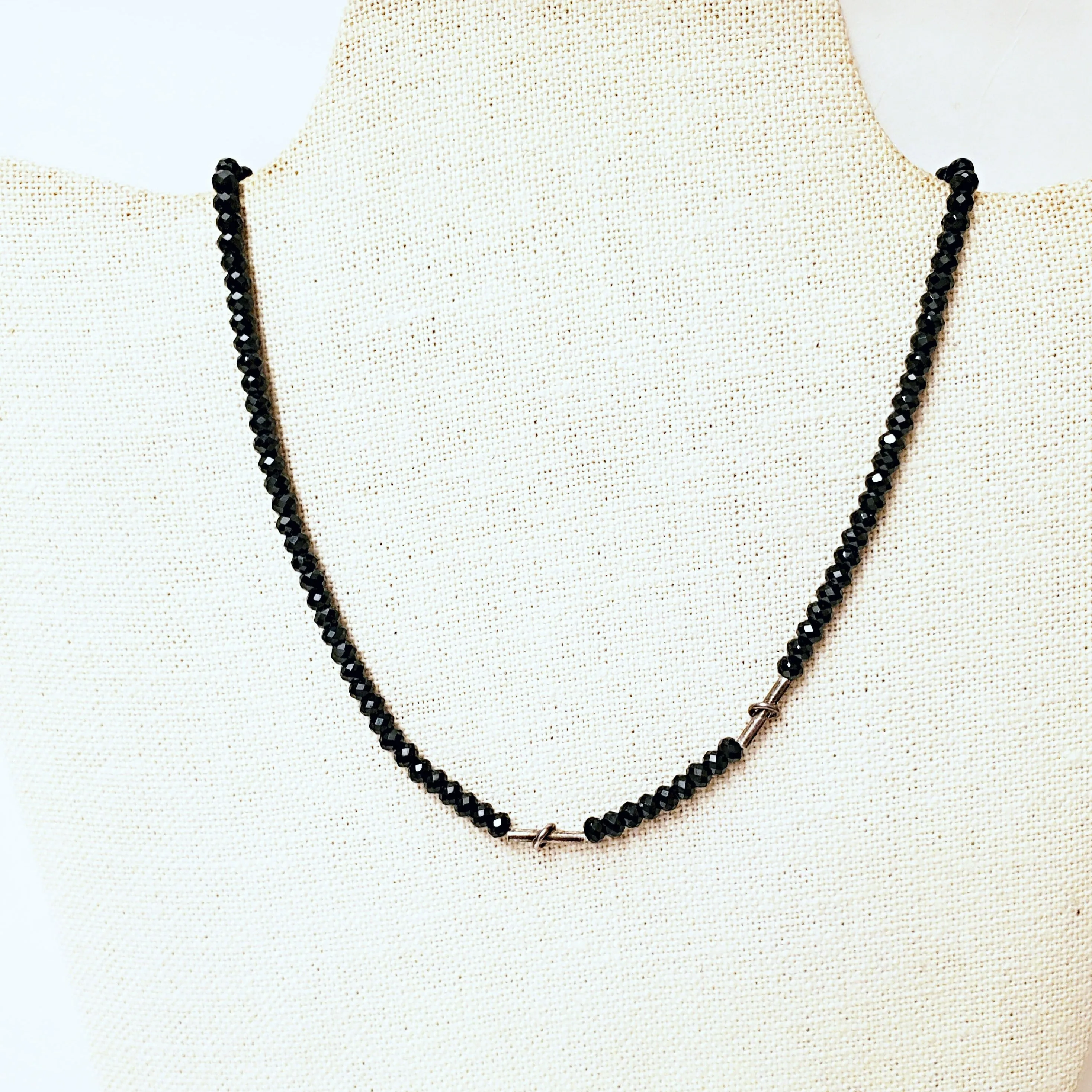 Beaded Pequena Necklace