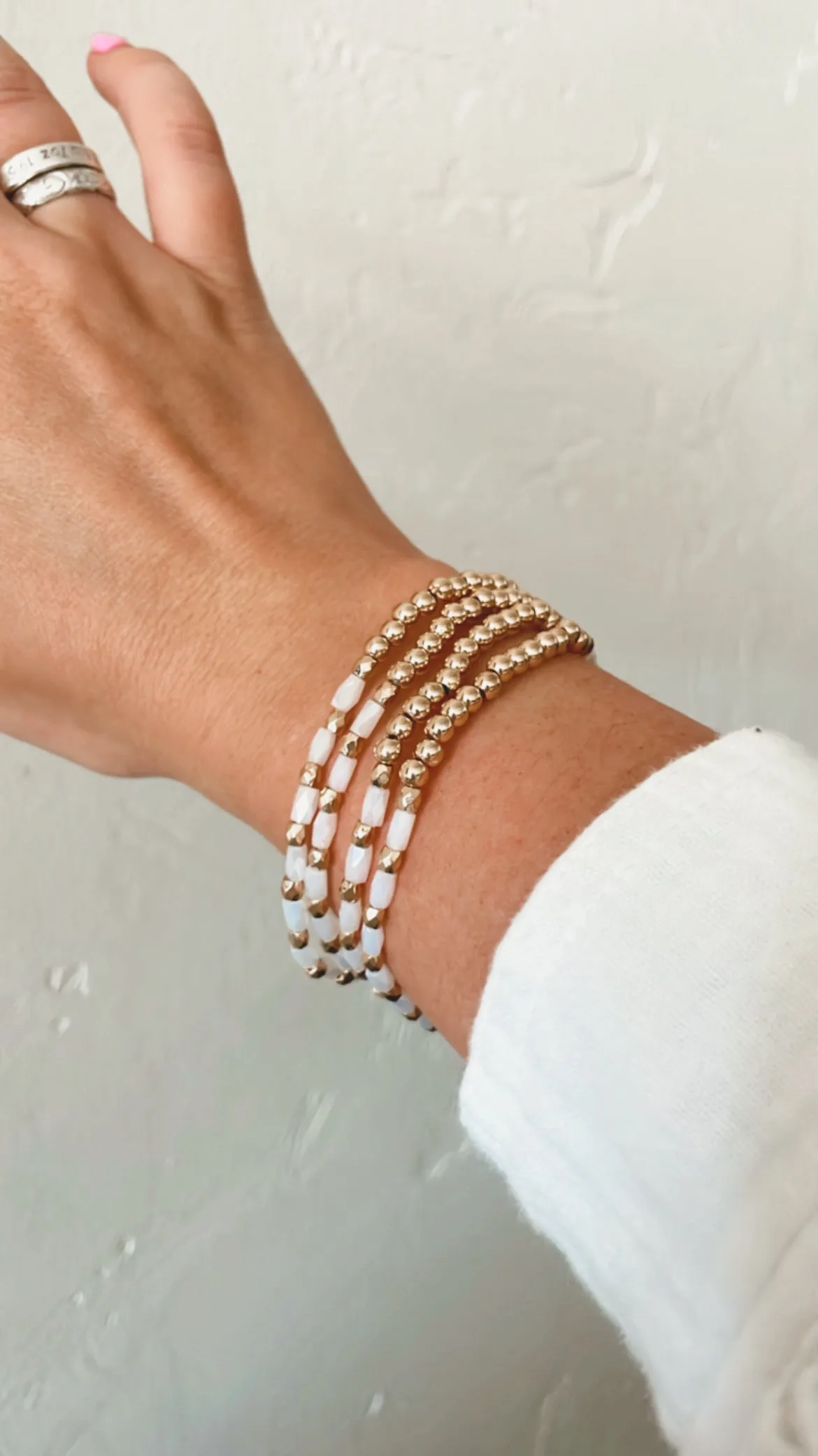 Dazzle Me Bracelets White