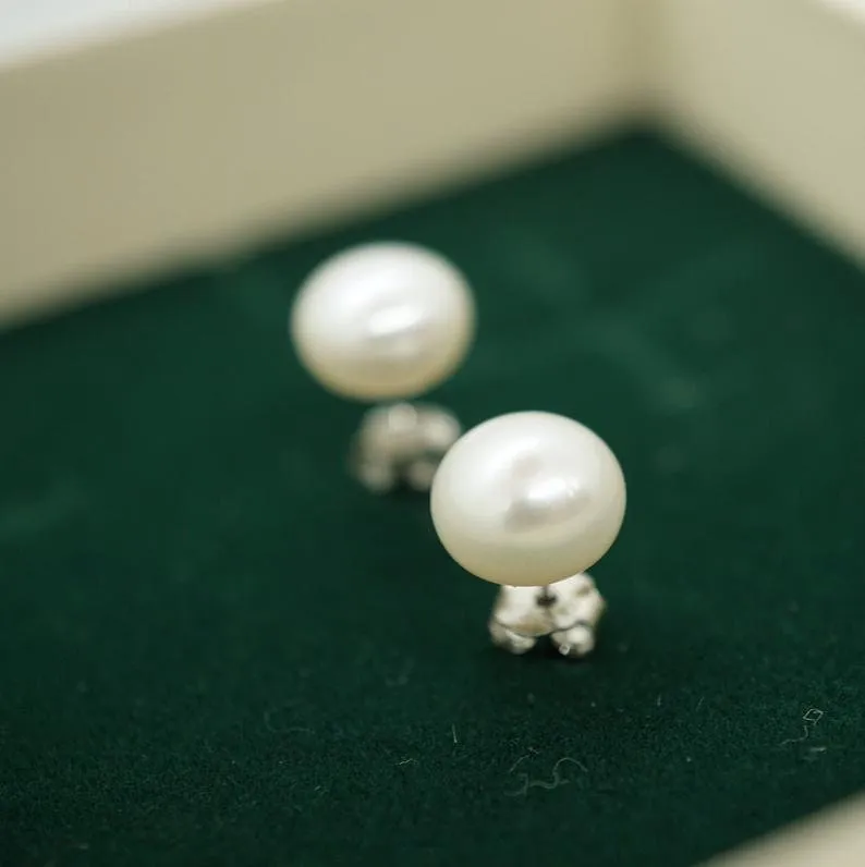 Gianna X -Real Sterling Silver Freshwater Pearl Stud Earrings