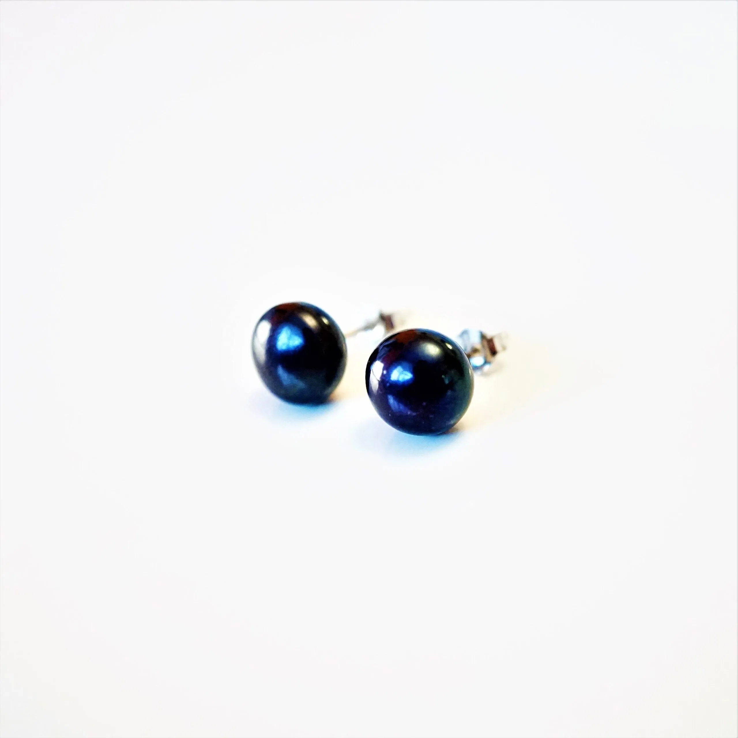 Gianna X -Real Sterling Silver Freshwater Pearl Stud Earrings