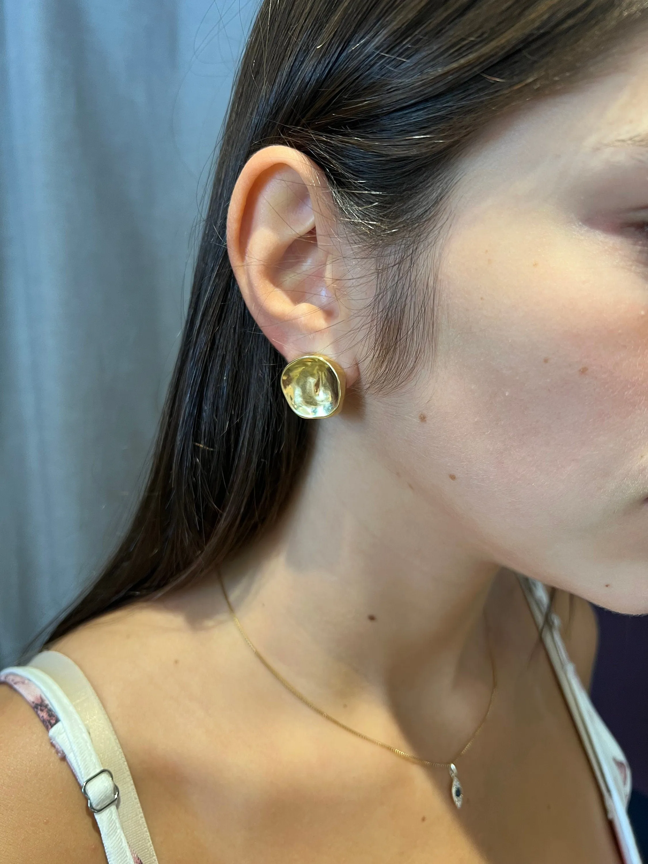 Hammered Round Clip On Earrings - Gold