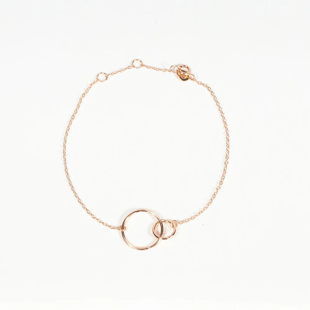 Interlocking Rings Bracelet