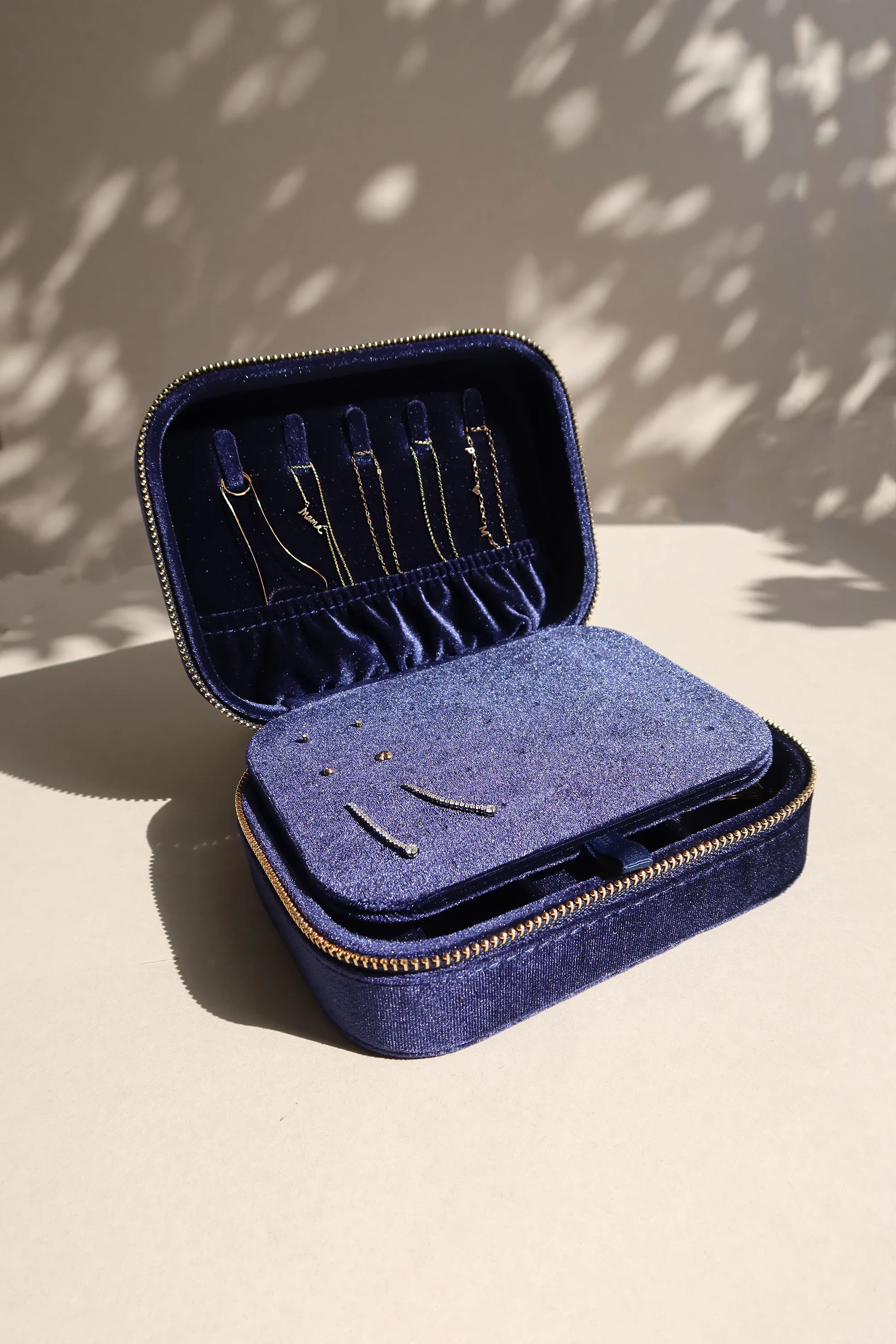 LUXE VELVET JEWELLERY TRAVEL CASE