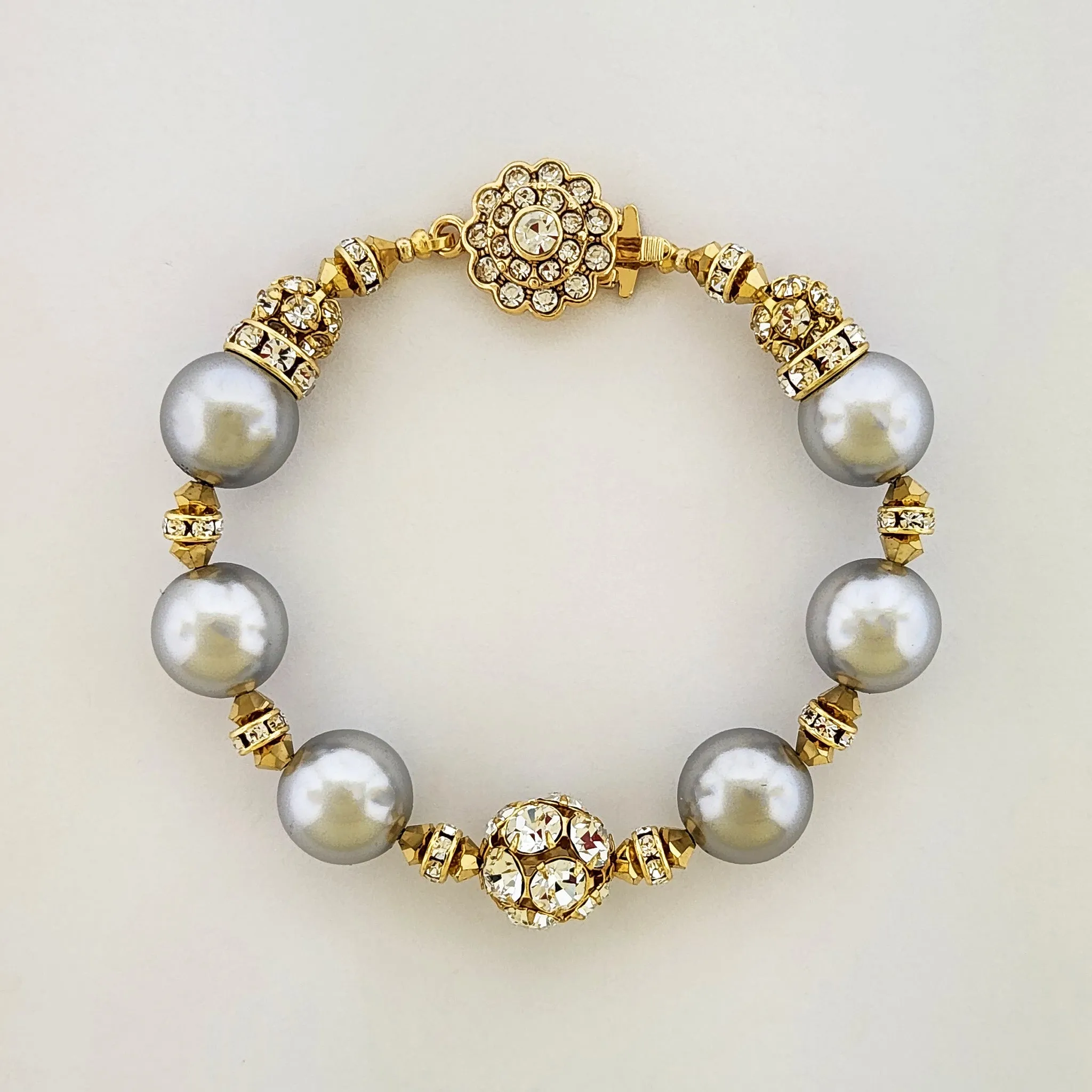 Pearl Bracelet with Crystal Embellishments