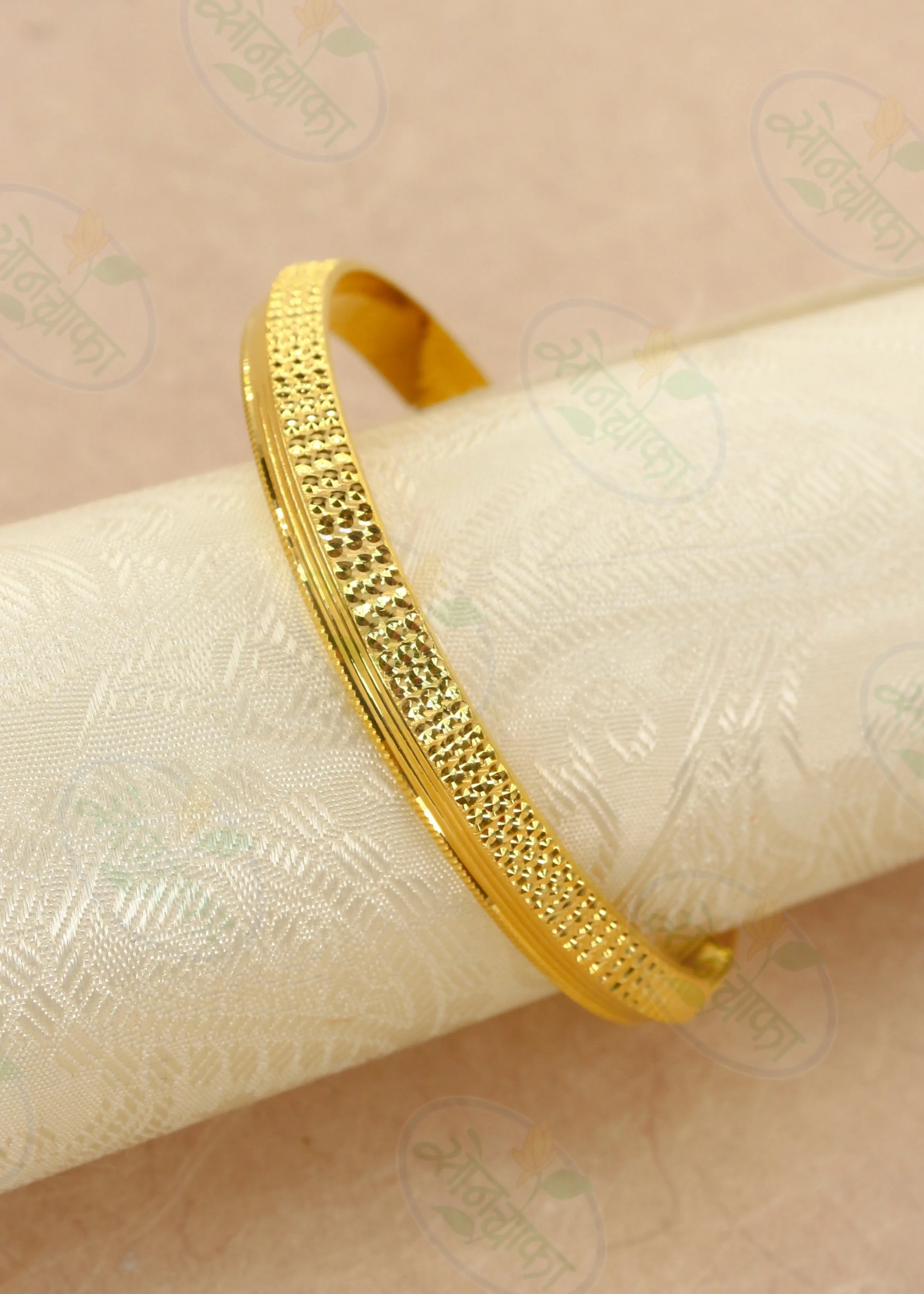 RADIANT GOLD PLATED MEN'S PUNJABI KADA