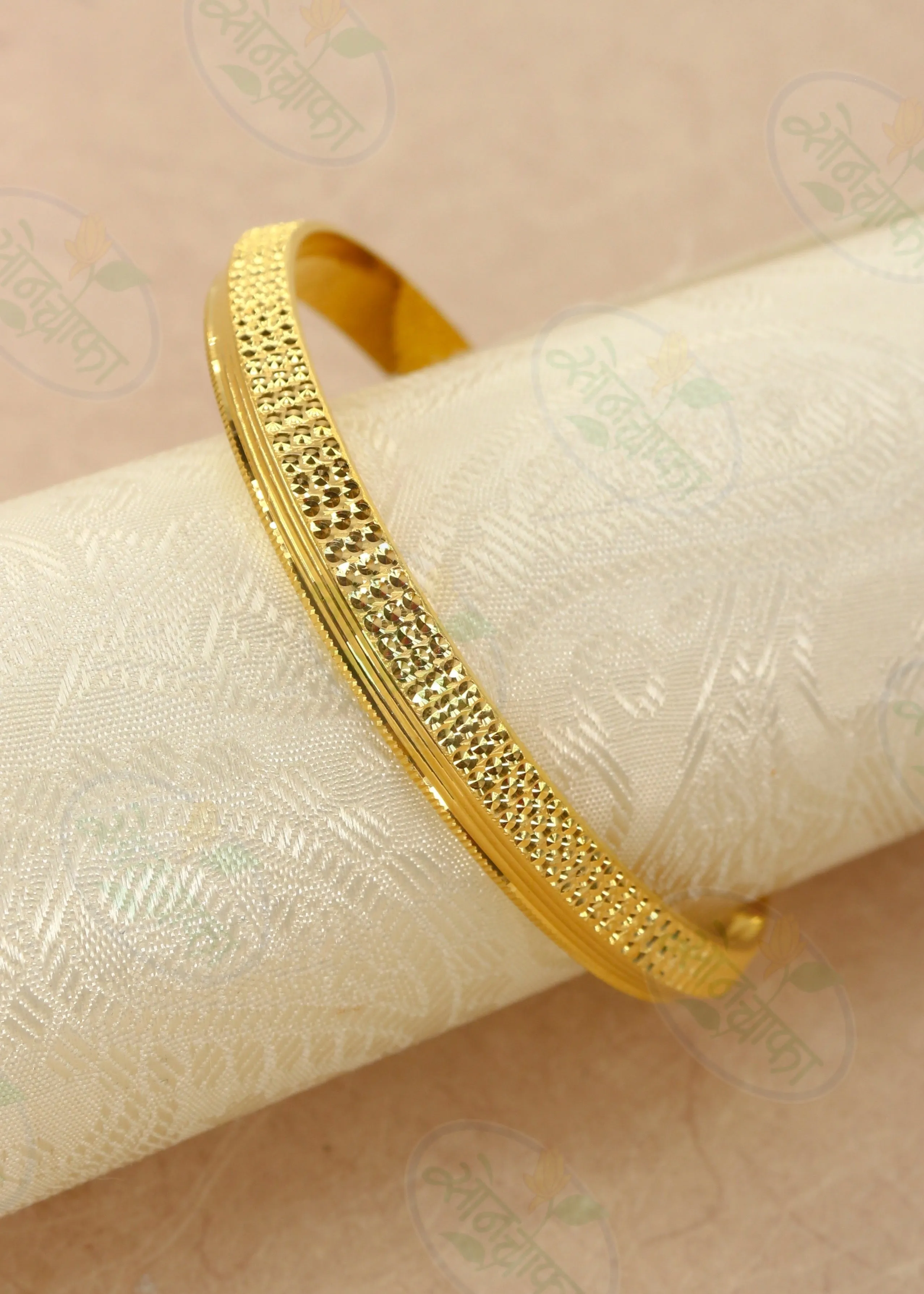 RADIANT GOLD PLATED MEN'S PUNJABI KADA