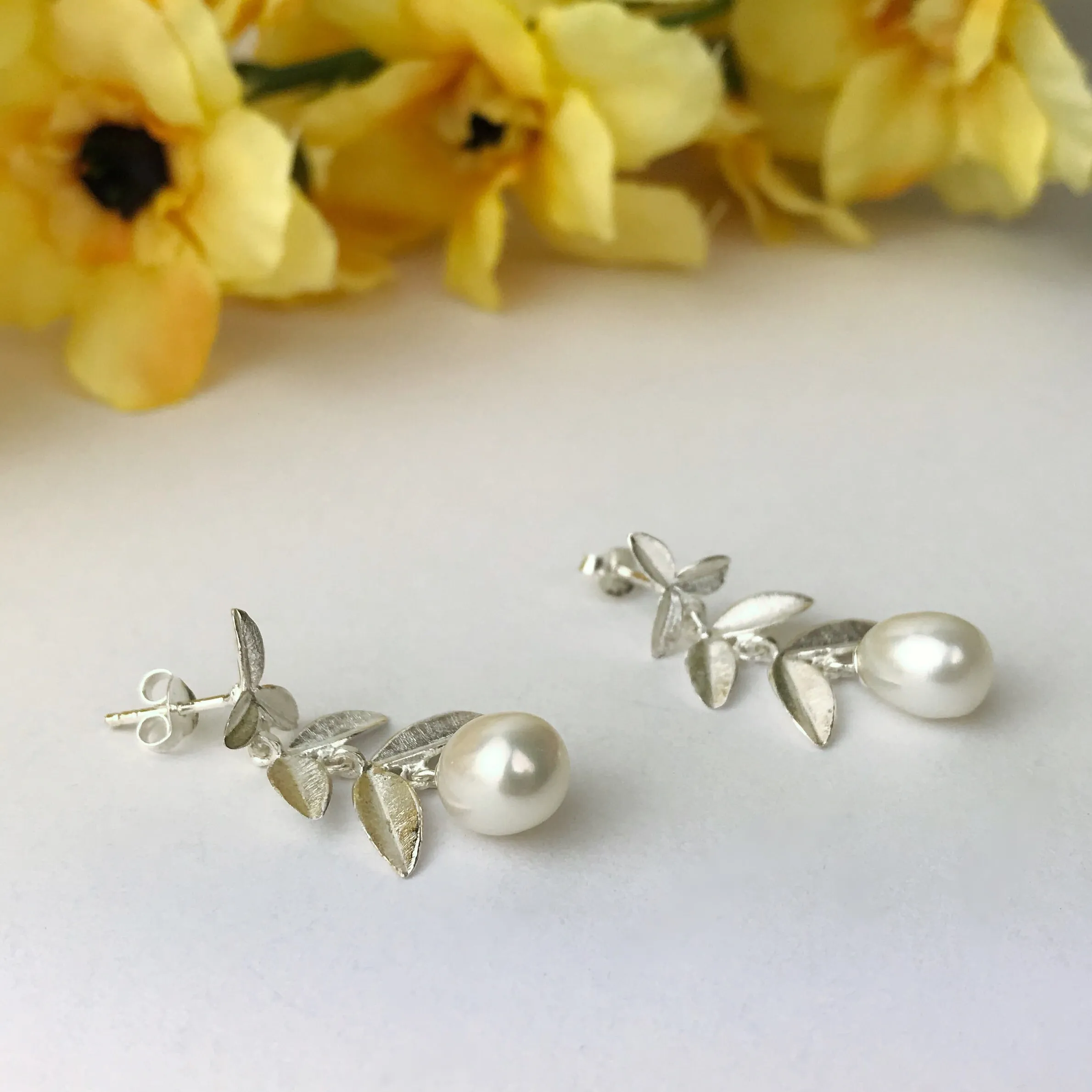 Snowdrop Earrings - VE109