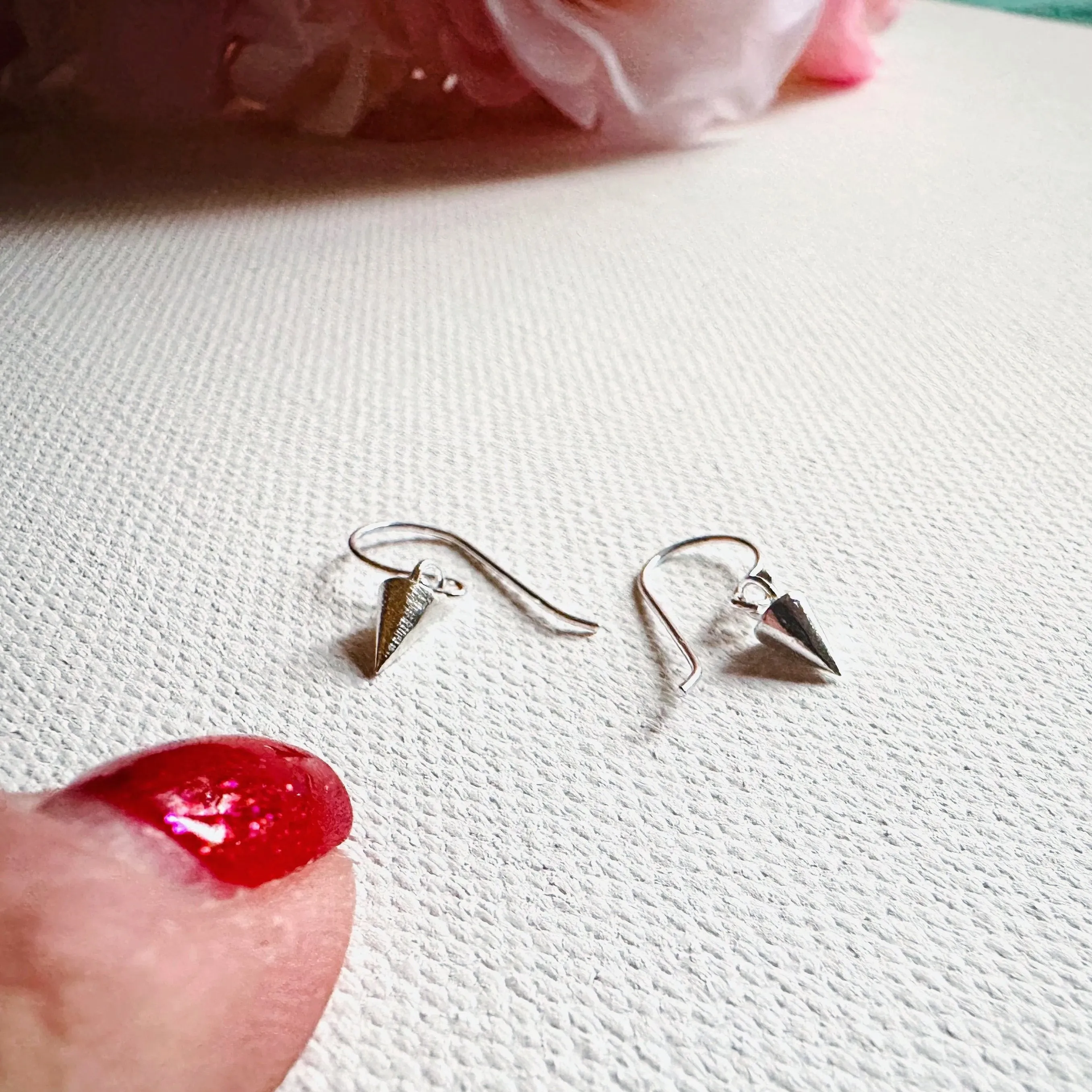 Tiny Spike Earrings-Uni-T